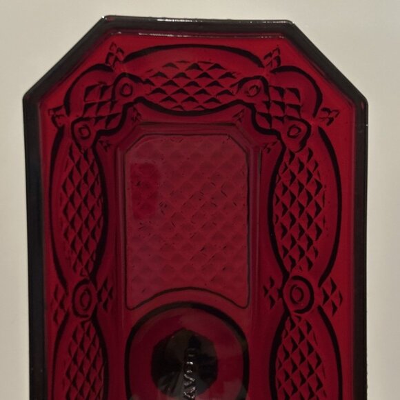 Vintage AVON Covered Butter Dish Embossed Ruby Red 1876 Cape Cod Collection - Picture 4 of 5